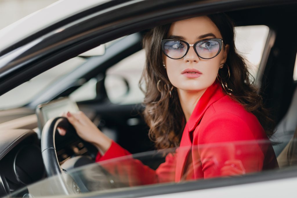 Autoglas Reparatur – Sicheres Fahren nach Steinschlagreparatur Autoglas Reparatur – Sichere Fahrt nach professioneller Scheibenreparatur